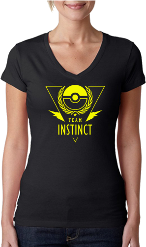 Black T Shirt Woman Mockup (500x500), Png Download