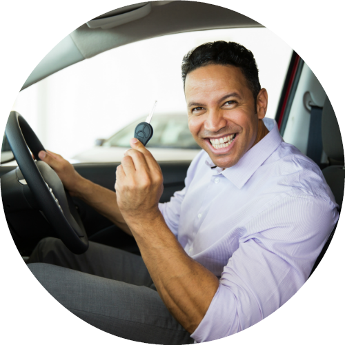 Happy Man Sitting In Driver's Seat Holding Up Car Key - Car (500x500), Png Download