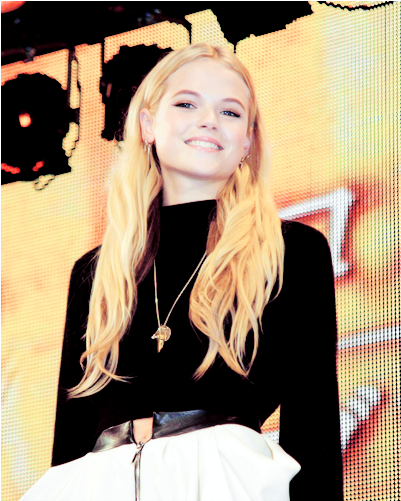 Gabriella Wilde Appearances Edit By Elisa Gwildeedit - Gabriella Wilde (500x600), Png Download