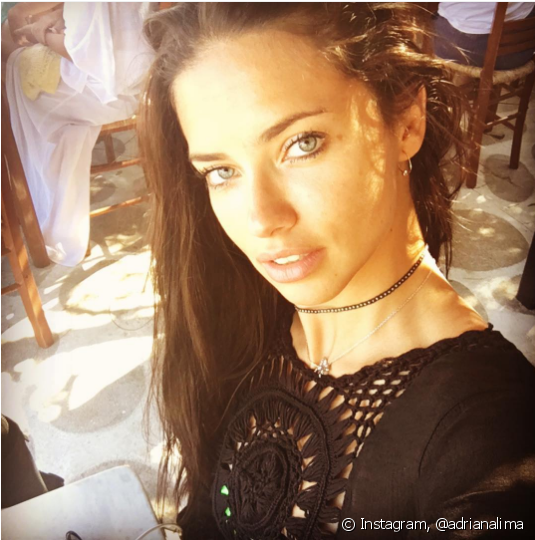 Quando Não Está Em Nenhum Tapete Vermelho, A Modelo - Adriana Lima 2018 No Makeup (790x569), Png Download