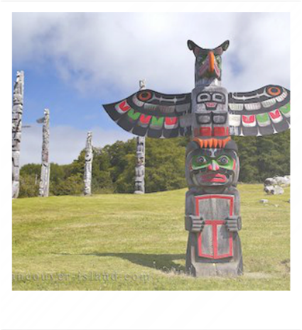 British Columbia Is Famous For Its Many Totem Poles, - Alert Bay (425x464), Png Download