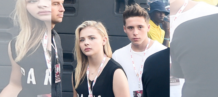 Chloë Grace Moretz Confirmó Su Relación Con Brooklyn - Chloë Grace Moretz Boyfriend Now (900x400), Png Download