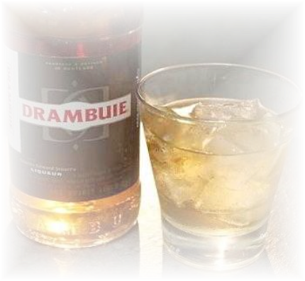 Rusty Nail - Drambuie Bottle (430x396), Png Download