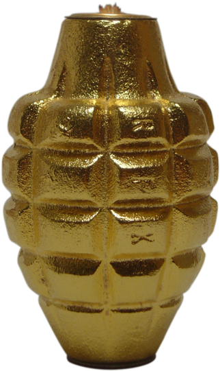 Gold Pineapple Single - Grenade (1000x667), Png Download