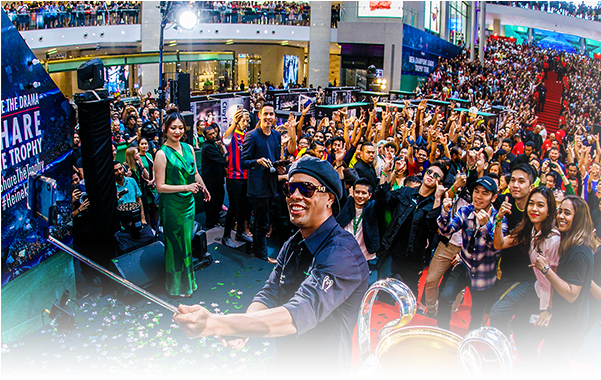 Reliving The Uefa Champions League Trophy Tour - Trophy (600x455), Png Download