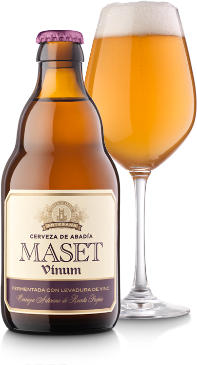 Por Su Estructura Delicada Aconsejamos Tomar Esta Cerveza - Copa De Vino Con Cerveza (600x760), Png Download
