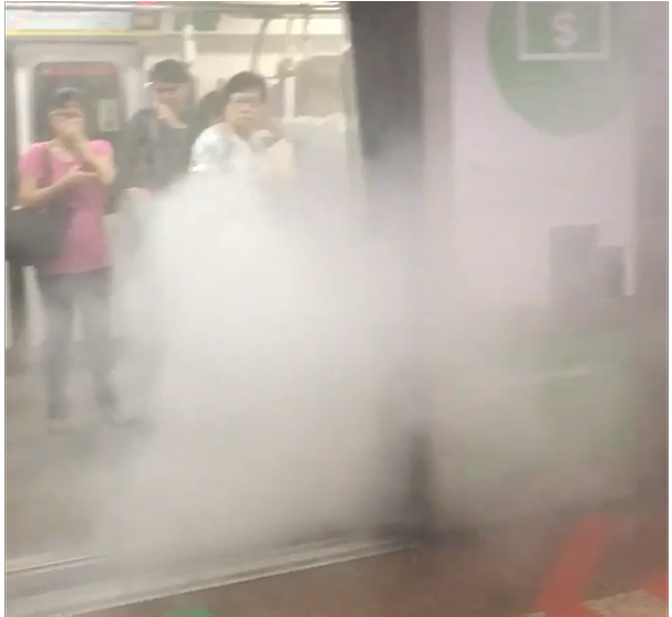 Smoke At Tanjong Pagar Station Caused By Freon Gas - Smoke (991x557), Png Download