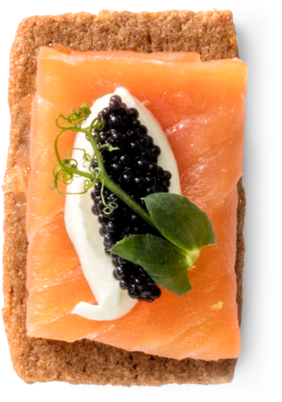 Ginger Thins With Smoked Salmon, Sour Cream And Lumpfish - Smoked Salmon (595x573), Png Download