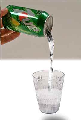 7 Up Pouring (400x400), Png Download