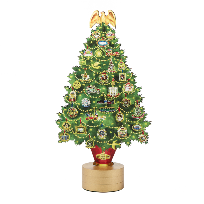 More Views - White House Christmas Tree (700x700), Png Download