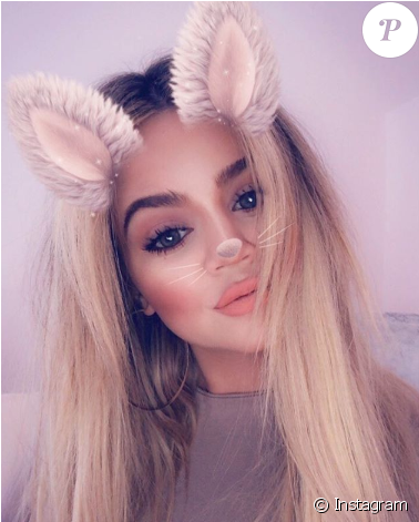 Avril - Khloé Kardashian (950x470), Png Download