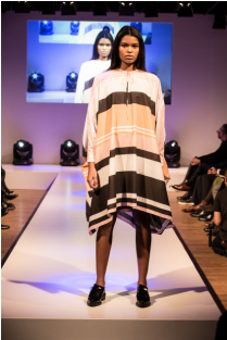 Giles Deacon Pg - Design (420x312), Png Download
