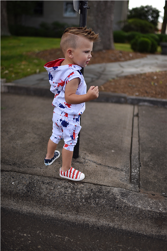 Red & Blue Paint Splash Sleeveless Hoodie - Blue (1000x1000), Png Download