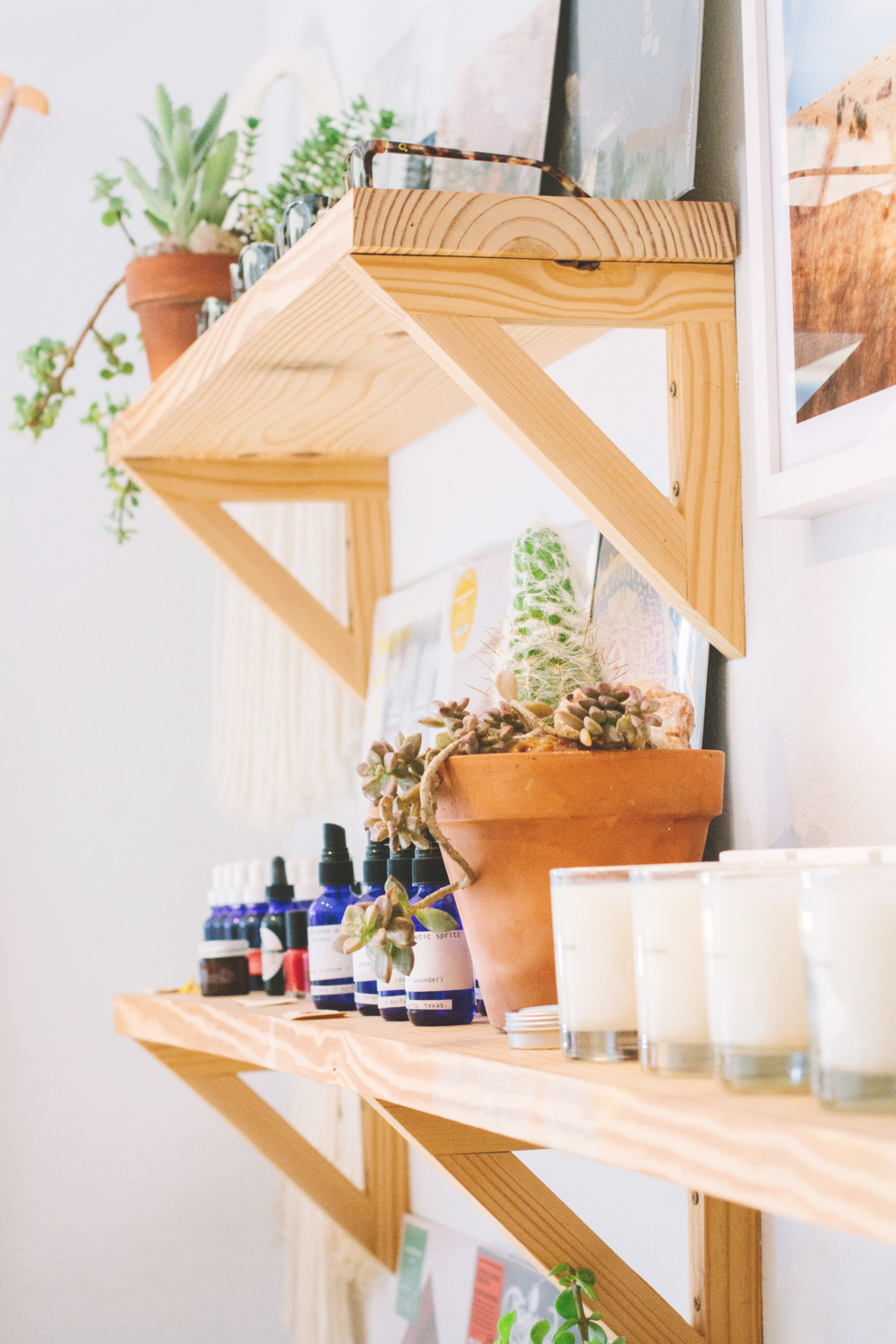 Freda Shelves Gallery 1 (1000x1500), Png Download