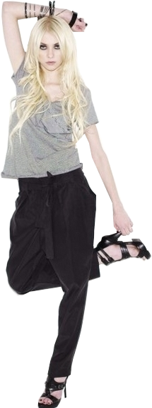 Reklama - Taylor Momsen New Look (215x576), Png Download