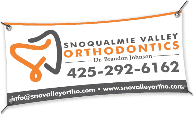 Outdoor Orthodontic Vinyl Banner - Vinyl Banners (650x409), Png Download