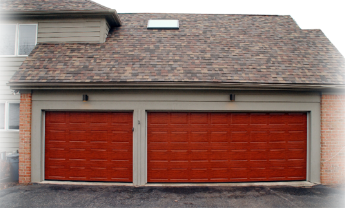 Residential Garage Door - Garage Door (500x302), Png Download