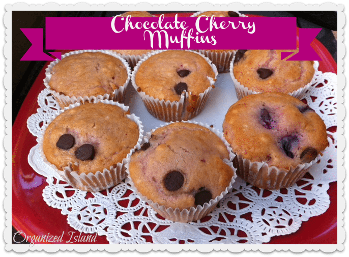 Simple Muffins, Fruit Muffins - Muffin (686x505), Png Download