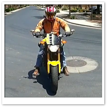 Short Riders And Commuters - Short Riders On Motorcycle (375x375), Png Download