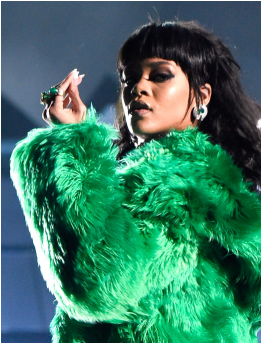 Will Rihanna Have To Pay A B*tch Lots Of Money - Rihanna Green Versace (608x342), Png Download