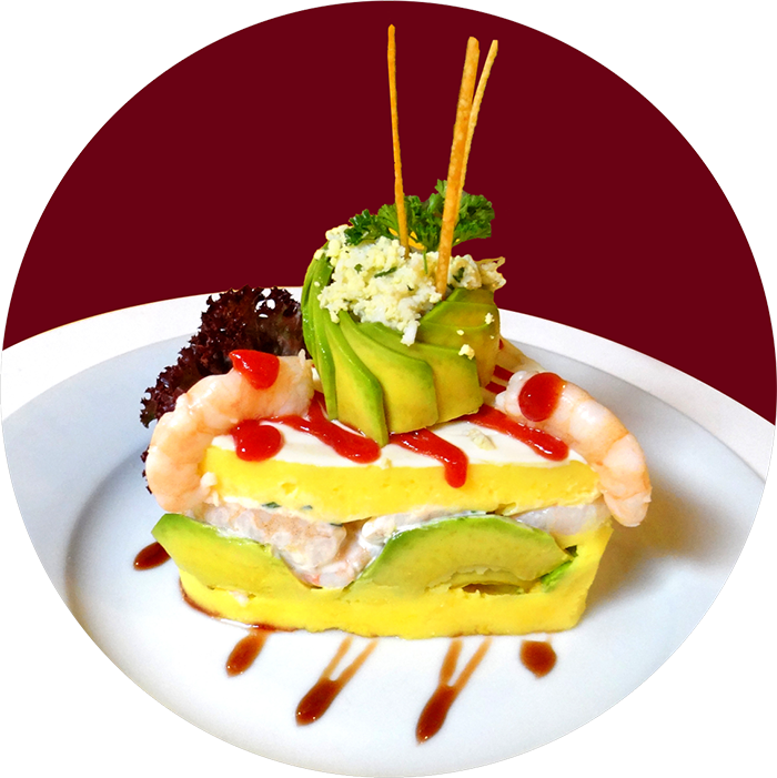 Wantán Relleno Con Camarón, Brochetas De Pescado, Chicharrón - Cake (700x701), Png Download