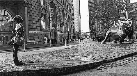Estatua Más Popular De Nueva York, Solo Superada En - Fearless Girl (470x353), Png Download