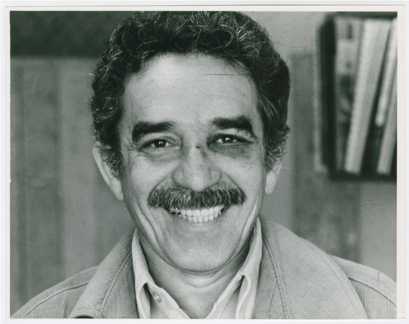 Gabriel Garcia Marquez Photographed With A Black Eye, - Santos Dominguez Vargas (1367x717), Png Download