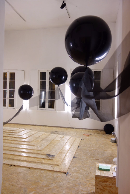 Inside A Single Balloon At The Entrance Of The Gallery - Plywood (993x649), Png Download
