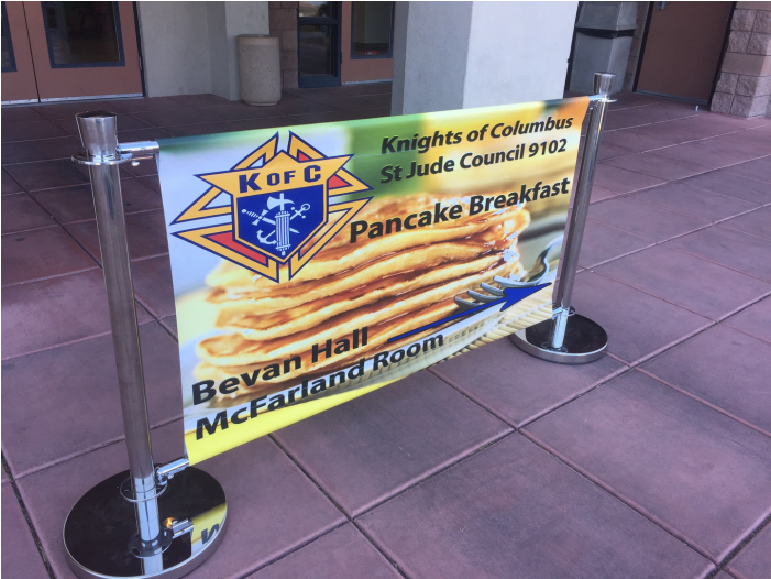 Cafe Barrier Indoor/outdoor Banner Stand System - Indoor/outdoor Banner (700x700), Png Download