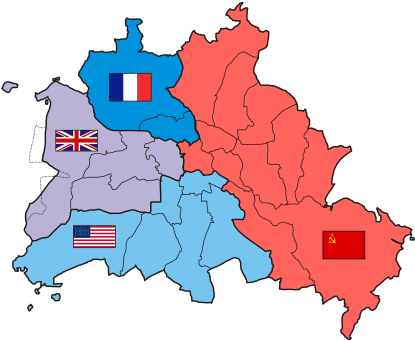 Map Of Divided Berlin, Indicating By Broken Lines At - Berlin Map After World War 2 (440x356), Png Download