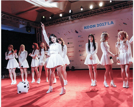 [kcon 2017] Heize, Wjsn And Sf9 Attend First - Fashion Show (640x360), Png Download