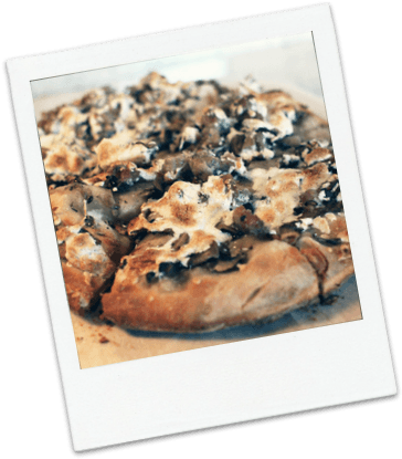Crispy Crust, Slightly Sweet Tomato Sauces And Fresh - Pala Pizza (373x423), Png Download
