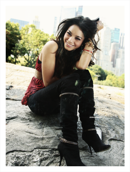 Vanessa Hudgens And Vanessa Image - Photo Shoot (500x660), Png Download