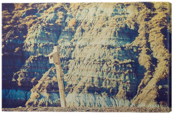 Bird House On Barbwire Wire Fence - Alberta (400x400), Png Download