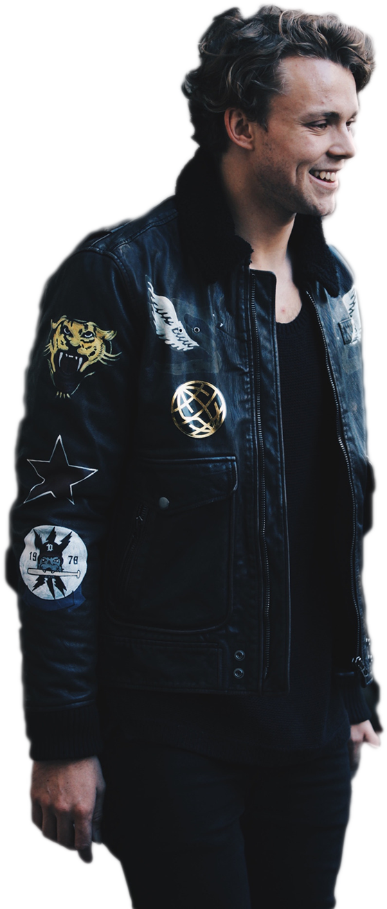 Ashton Irwin Png - Ashton Irwin Photoshoot 2017 (900x1349), Png Download