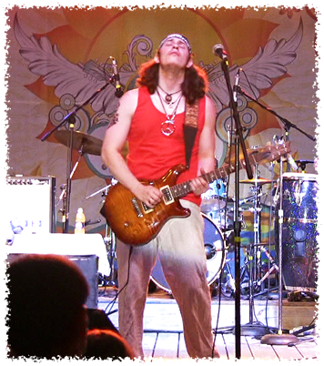 Fronted By Mexican-born Javier Vazquez On Guitar And - Rock Concert (356x402), Png Download