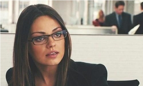 Mila Kunis - Mila Kunis With Glasses (650x302), Png Download