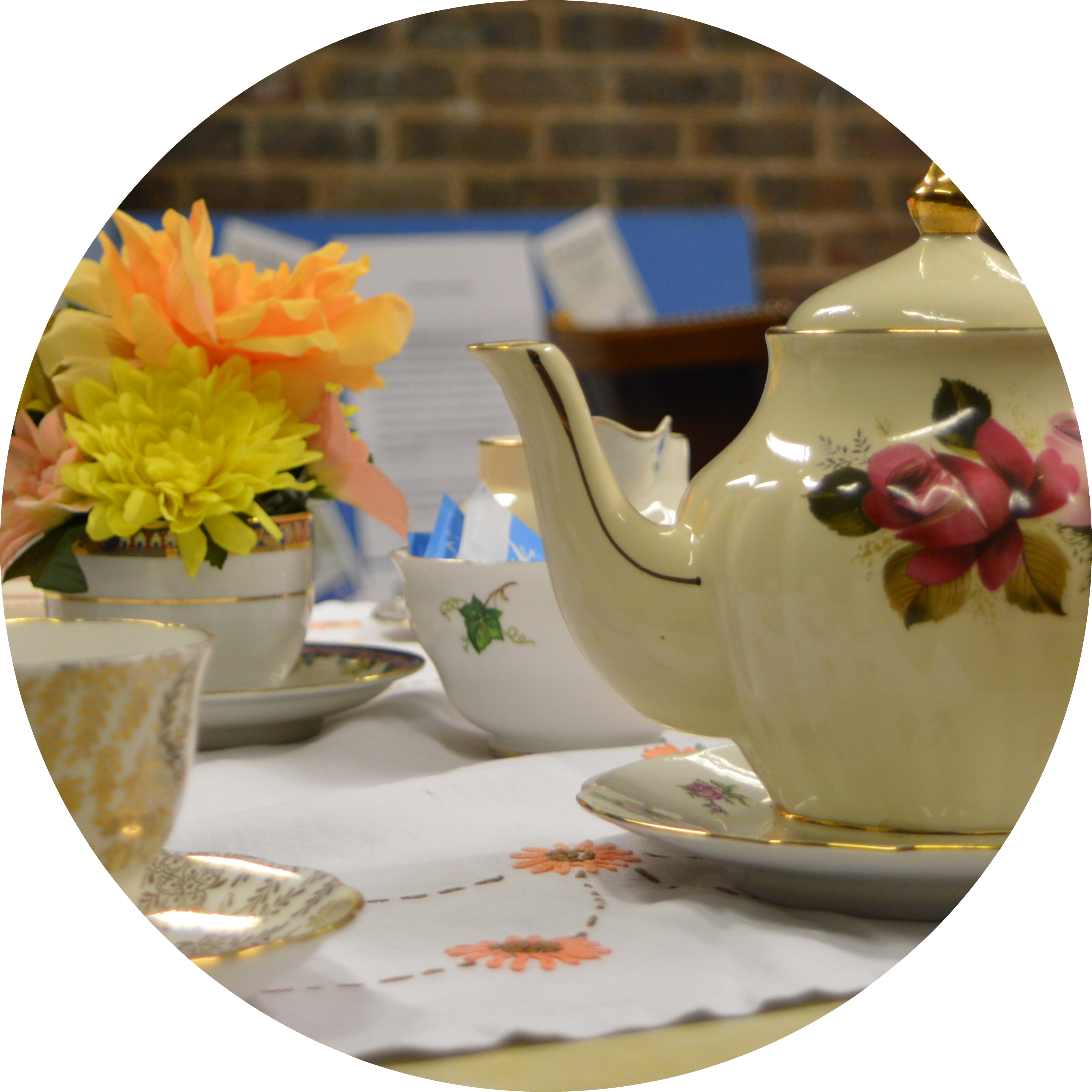 Vintage Tea Set On A Table - Cut Flowers (3667x3667), Png Download