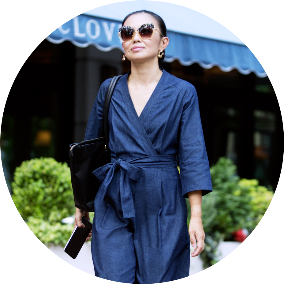 Keep Reading - Girl (1000x1000), Png Download