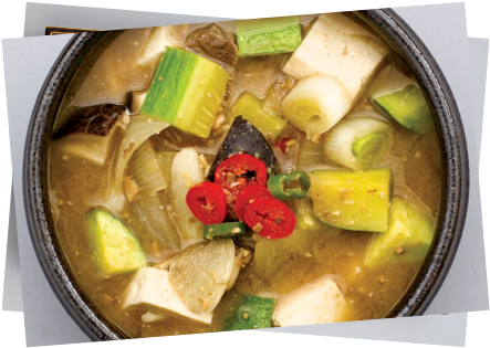 These Condiments Are Called 'jang', Which Means Sauce - Asian Soups (460x315), Png Download