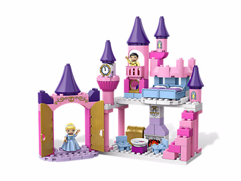 Cinderella And Her Prince Charming Are Enjoying Life - Lego Duplo Cinderella Castle (638x359), Png Download