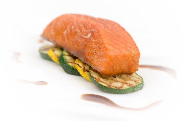 Hot Smoked Salmon - Chicago-style Hot Dog (586x390), Png Download