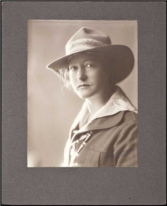 Freeman Was A Popular American Photographer During - Music (980x654), Png Download