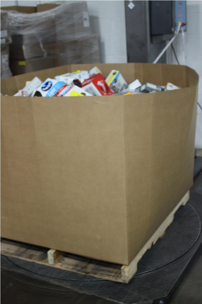 Auction - Plywood (1000x1000), Png Download