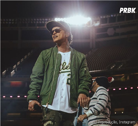 Bruno Mars Revela Lançamento De Música Nova Para A - Bruno Mars Superbowl Rehearsal (624x600), Png Download
