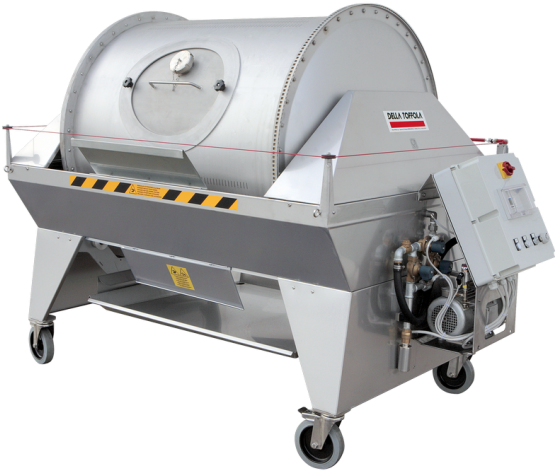 Pneumatic Grape Press With A Closed Tank And Lens-shaped - Pneumatic Grape Press (700x543), Png Download