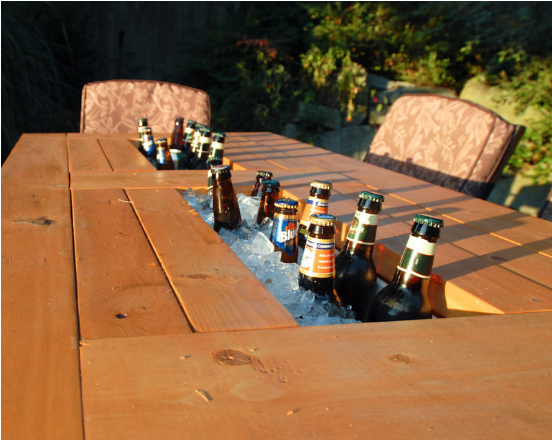 Diy Tiki Torch - Built In Bar Wood Outdoor (700x439), Png Download