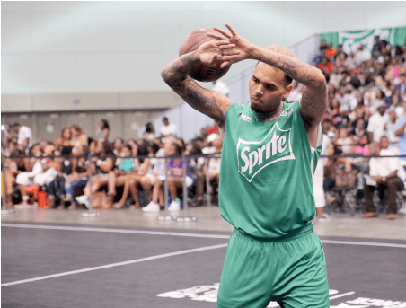Chris Brown - Chris Brown Basketball 2015 (608x342), Png Download