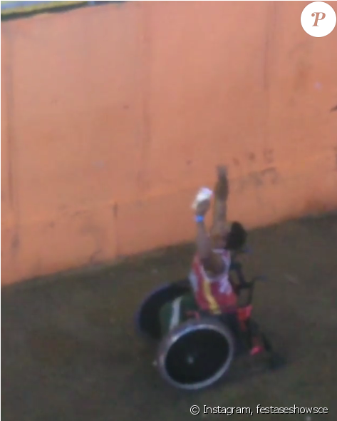 'ele Se Apresentou Lá Em Baixo, Fez Uma Dança E O Ronaldinho - Wheelchair Sports (950x589), Png Download