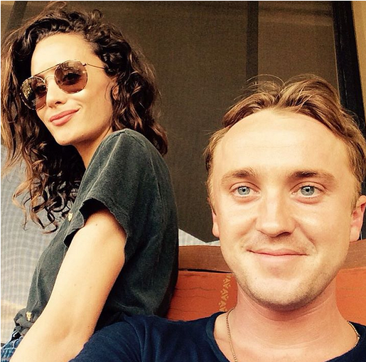 Tom Felton Et Sa Chérie Jade Olivia À Maui / Photo - Tom Felton Jade Olivia (1200x630), Png Download